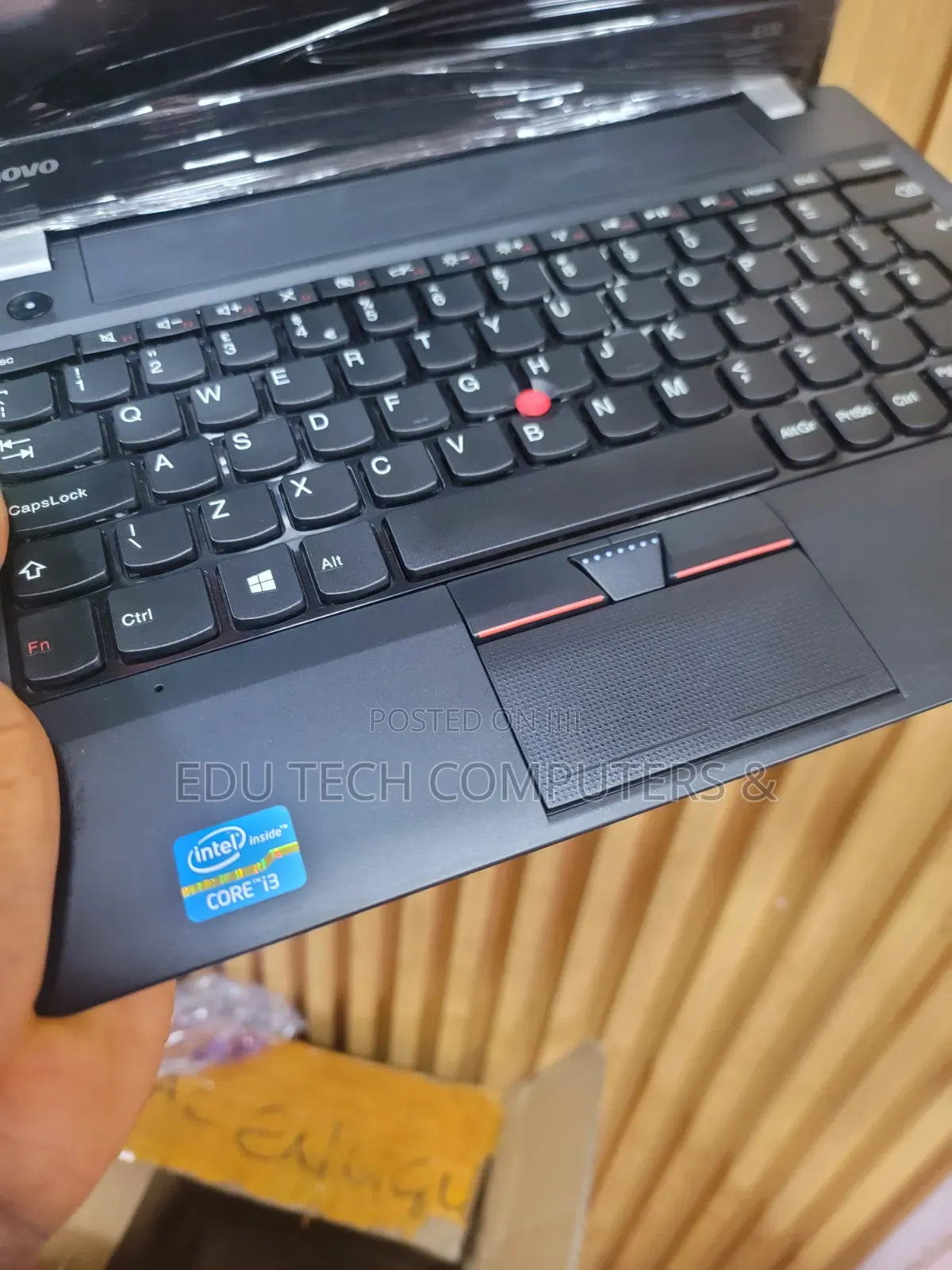 Laptop Lenovo 8GB Intel Core i3 HDD 250GB