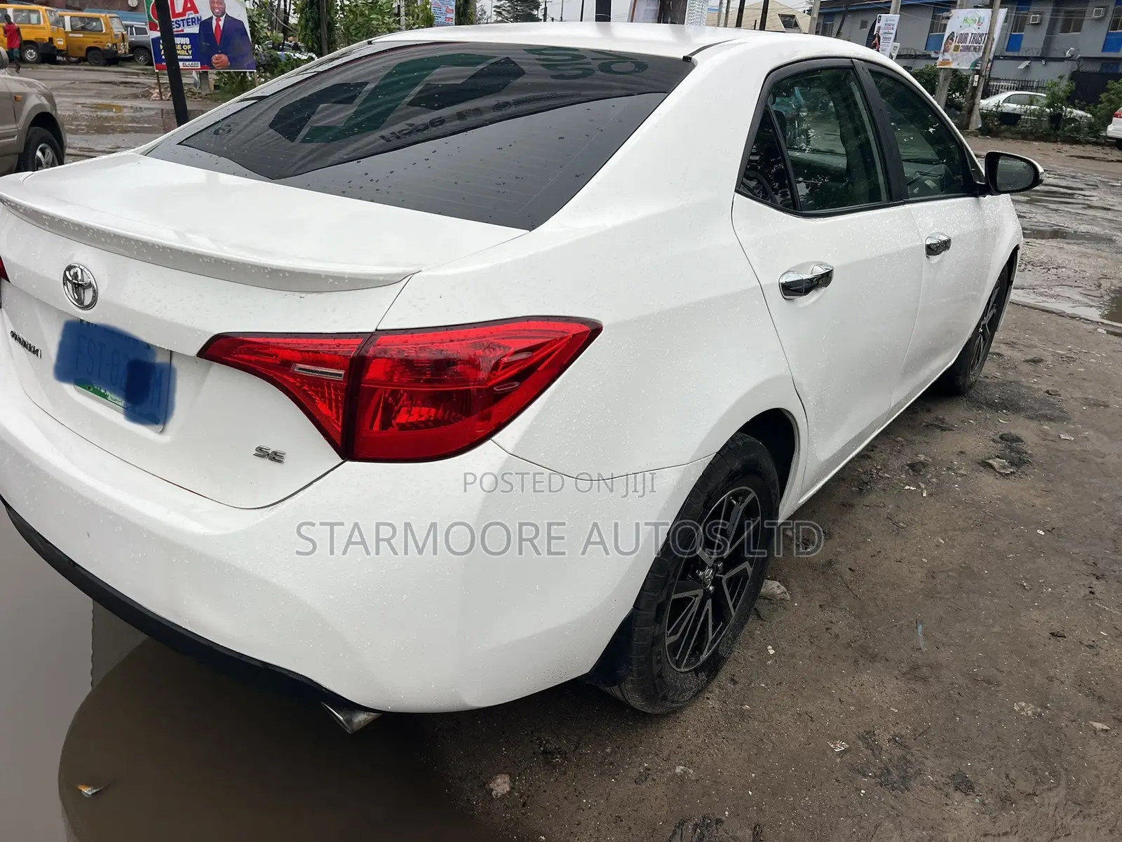 Toyota Corolla SE Special Edition 4dr Sedan (1.8L 4cyl CVT) 2017 Silver