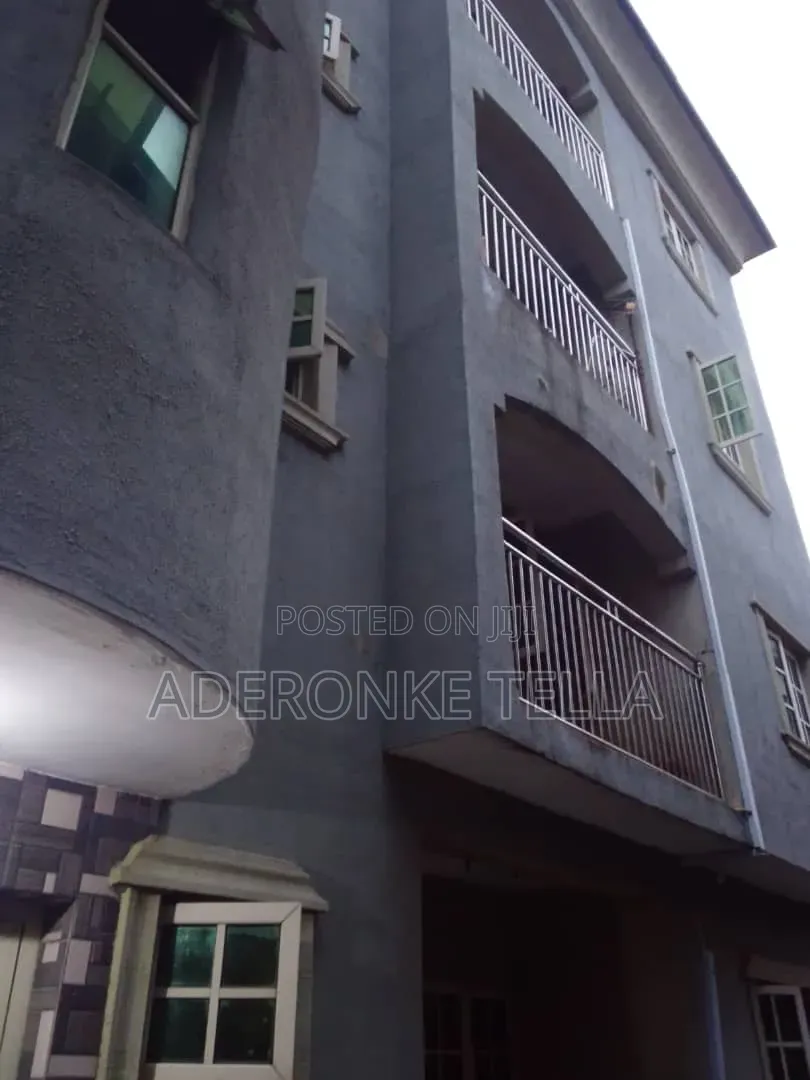 Furnished 2bdrm Block of Flats in Off Akinremi Street, Ikeja for rent