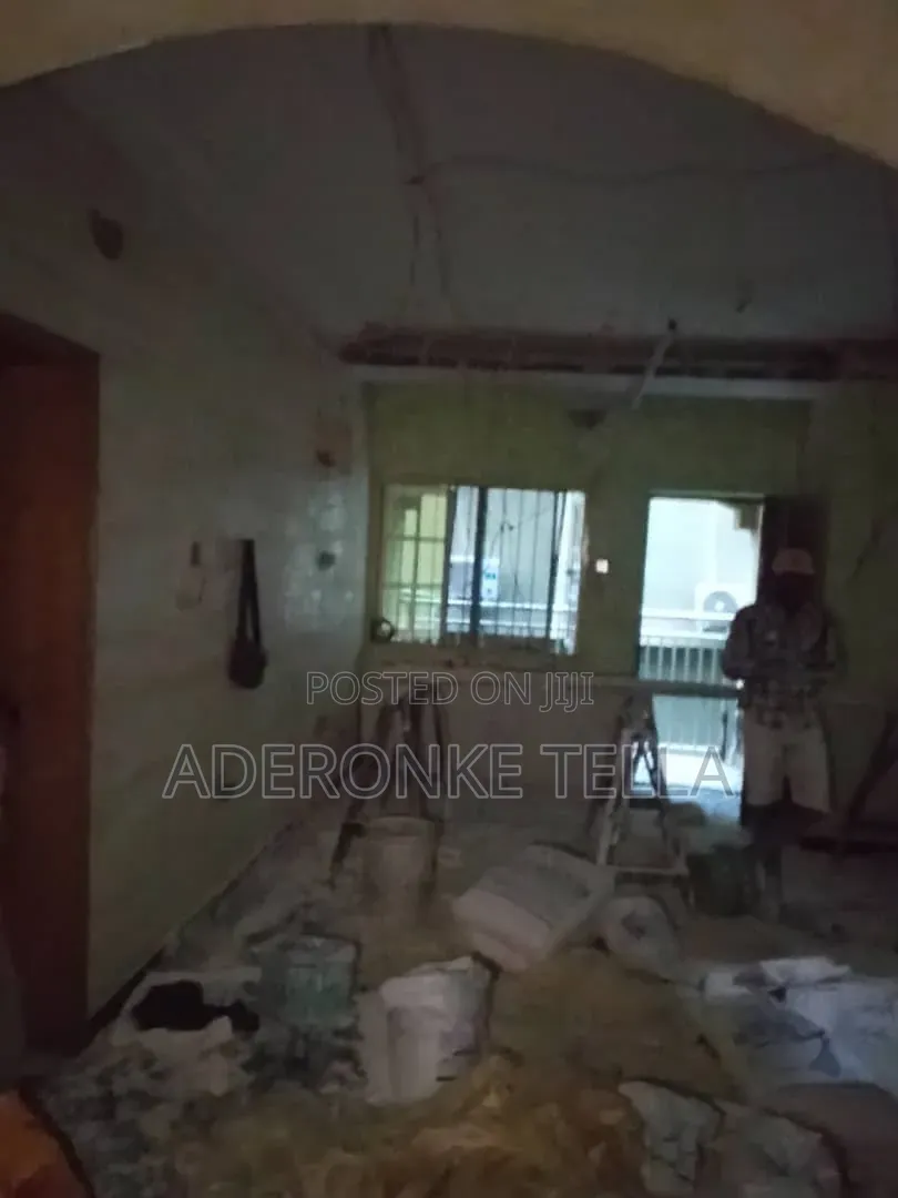 Furnished 2bdrm Block of Flats in Off Akinremi Street, Ikeja for rent