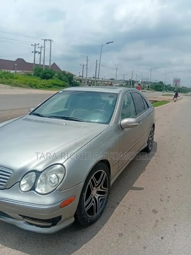 Mercedes-Benz C240 2005 Silver