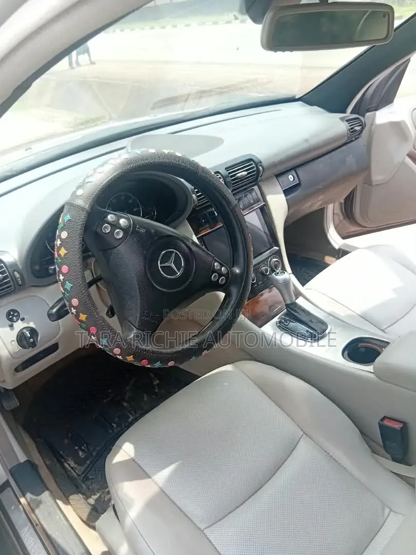 Mercedes-Benz C240 2005 Silver