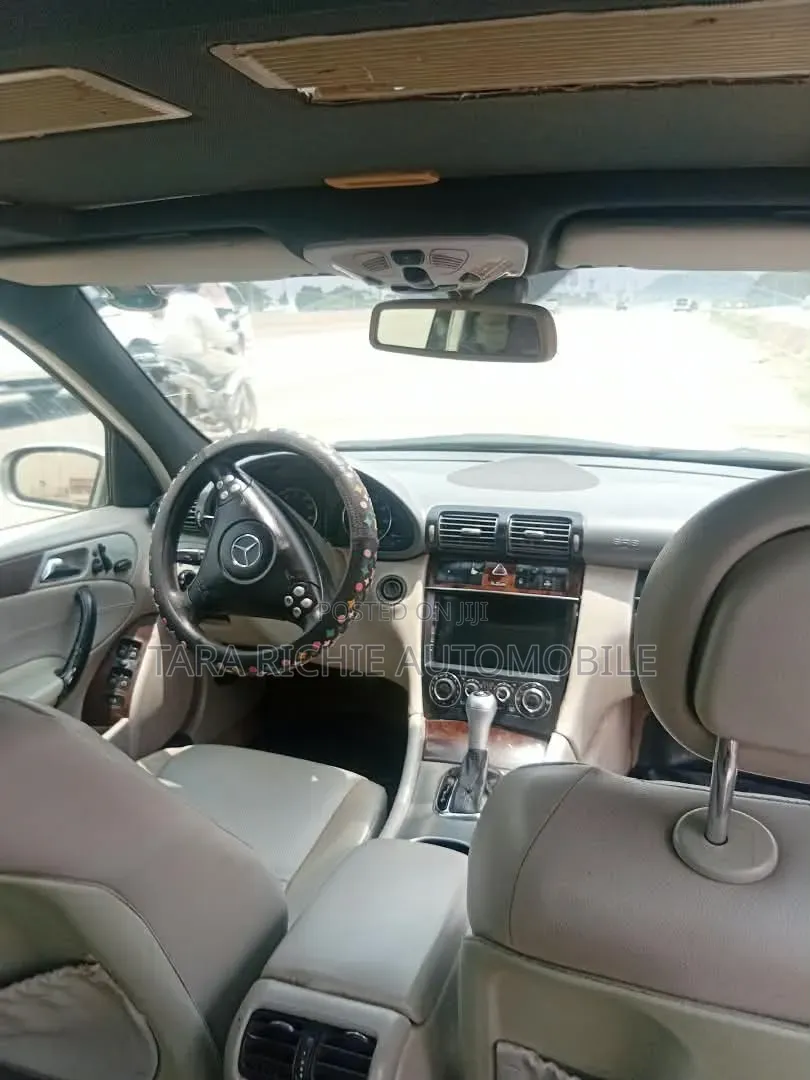Mercedes-Benz C240 2005 Silver