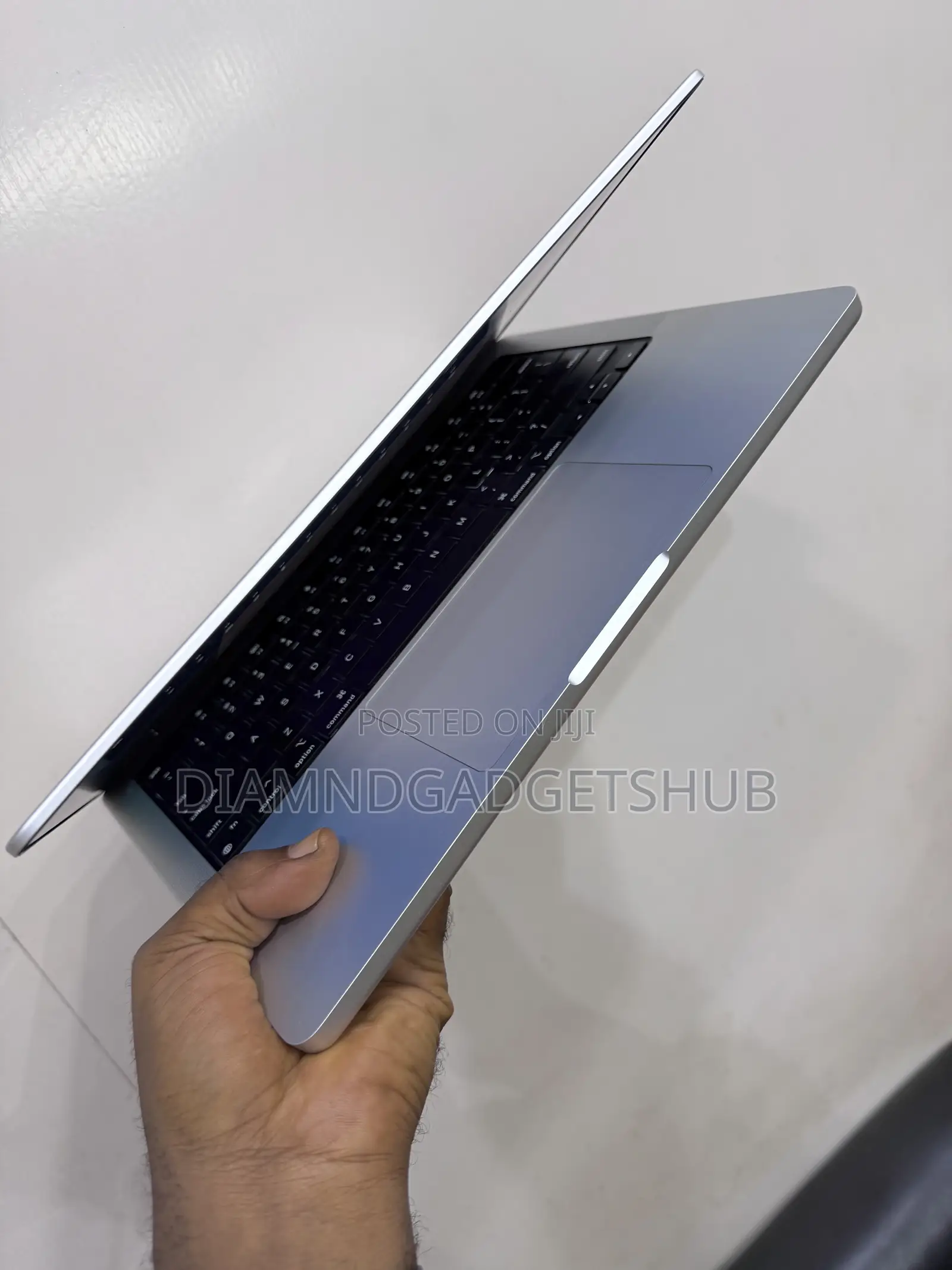 Laptop Apple MacBook Pro 2023 M3 Pro 18GB Apple M3 Pro SSD 512GB