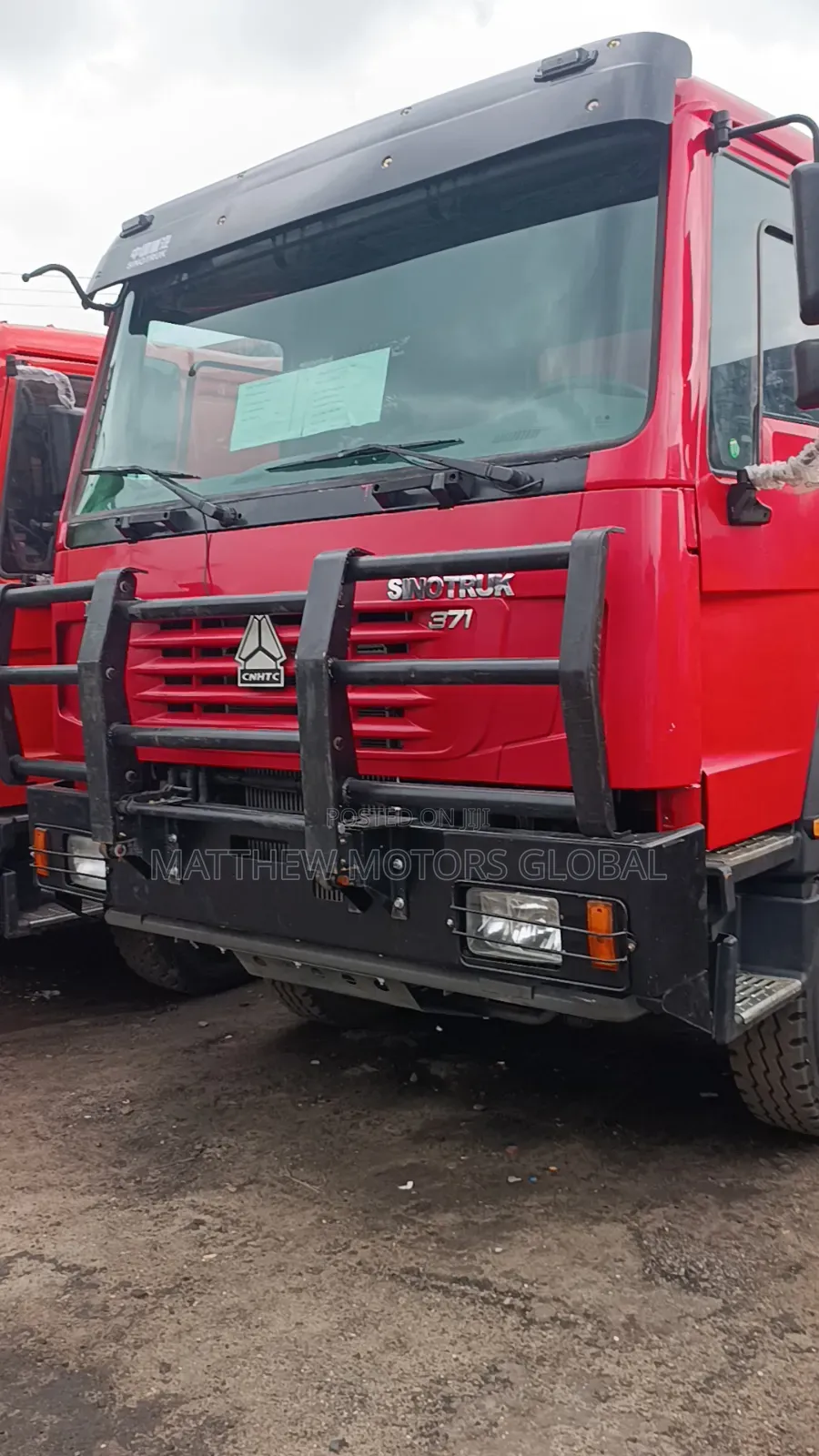 Super Clean High Grade Howo Tipper 12 Tires