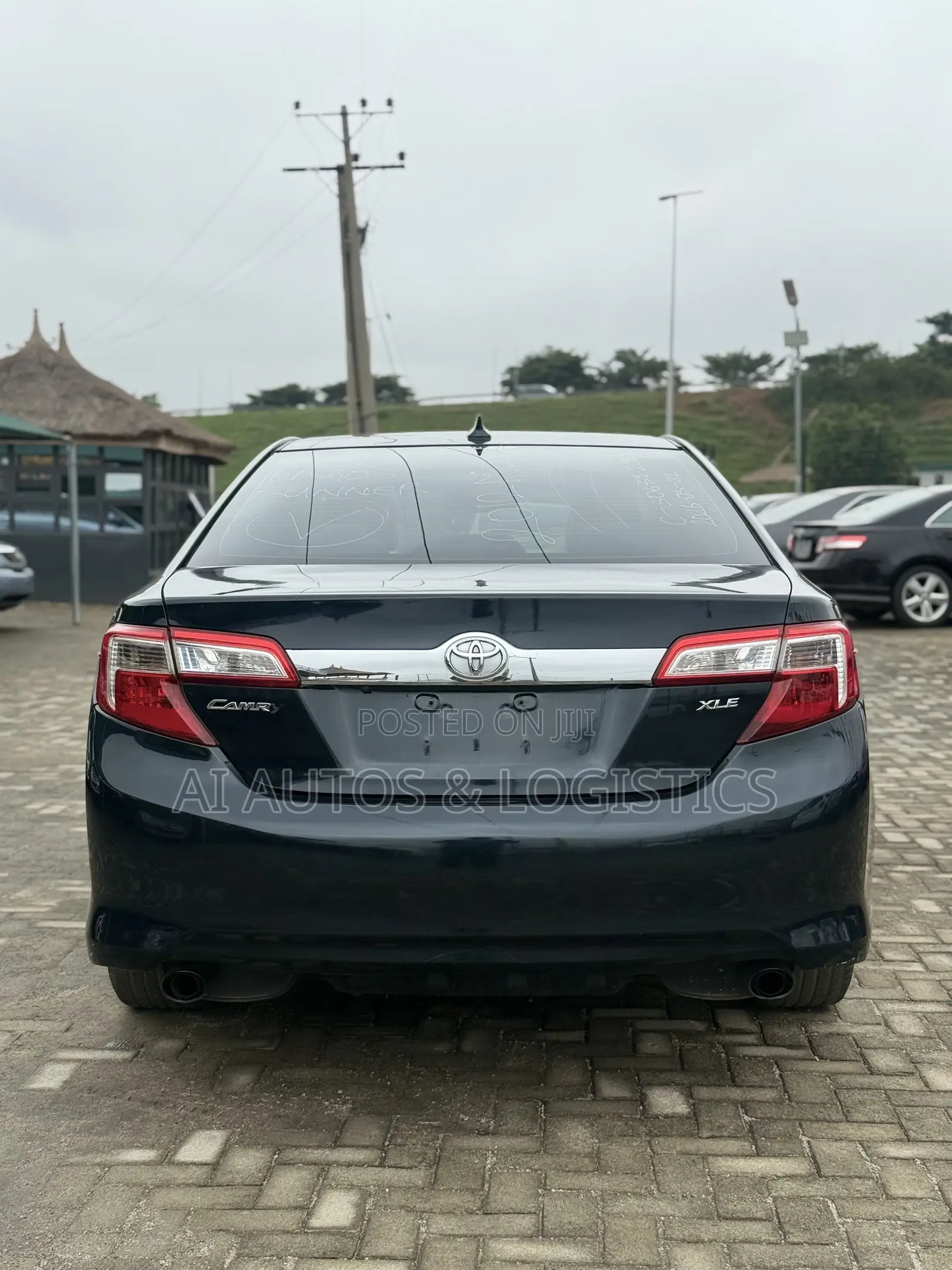 Toyota Camry XLE V6 4dr Sedan (3.5L 6cyl 6A) 2013 Black