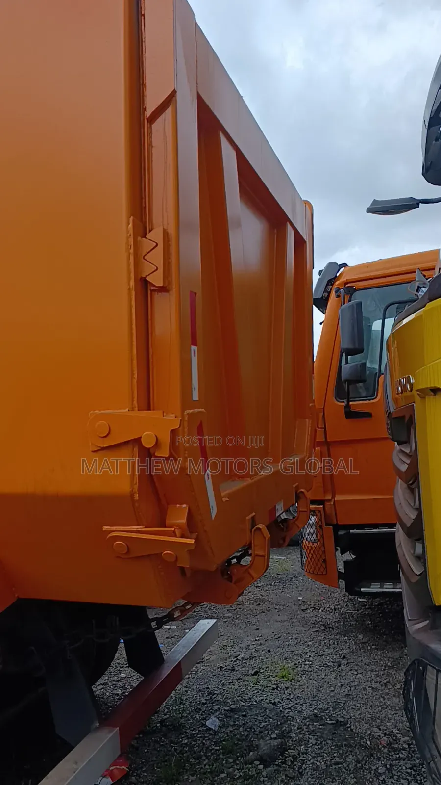 Super Clean Highest Grade Howo 10 Tires Tipper 30tons