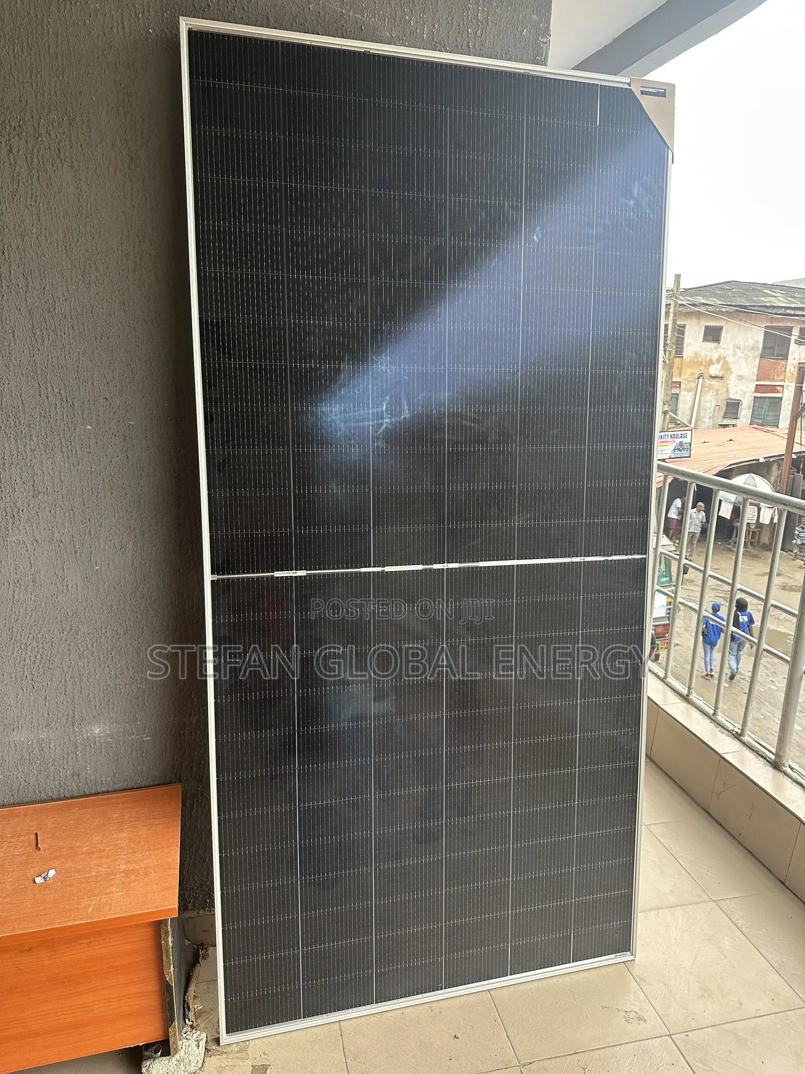 590w Original Grade a Bifercial Jinko Panel