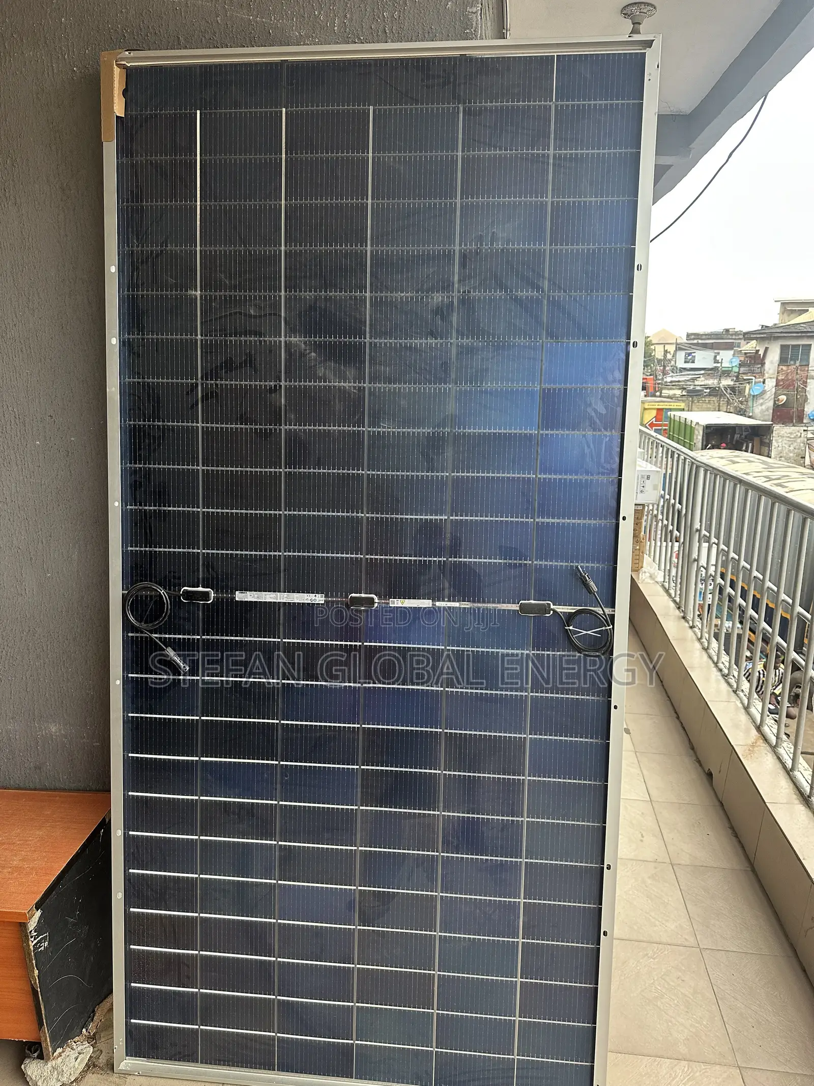 590w Original Grade a Bifercial Jinko Panel