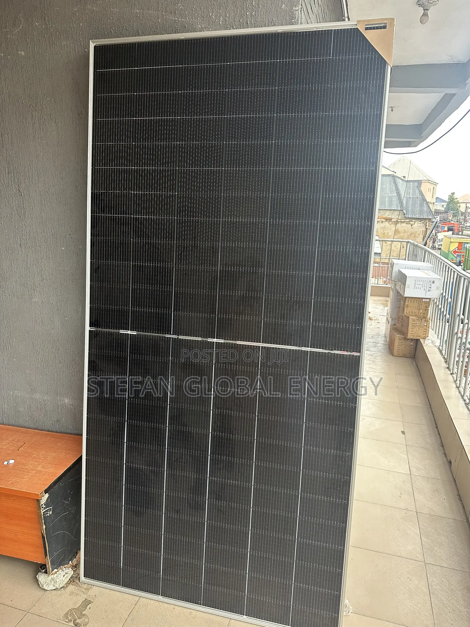 590w Original Grade a Bifercial Jinko Panel