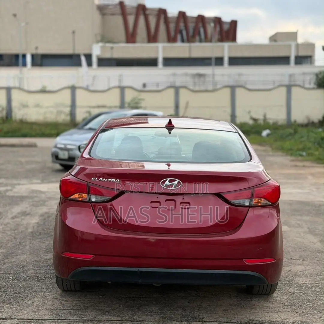 Hyundai Elantra Limited 4dr Sedan (1.8L 4cyl 6A) 2015 Red