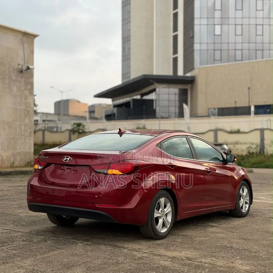 Hyundai Elantra Limited 4dr Sedan (1.8L 4cyl 6A) 2015 Red