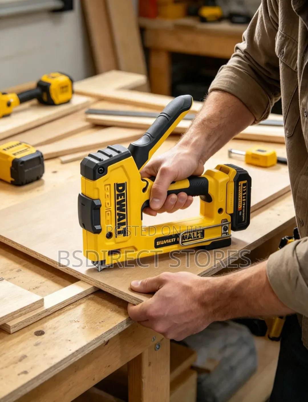 Dewalt 5 in 1 Multi Tacker Staple Gun Nailer Heavy Duty