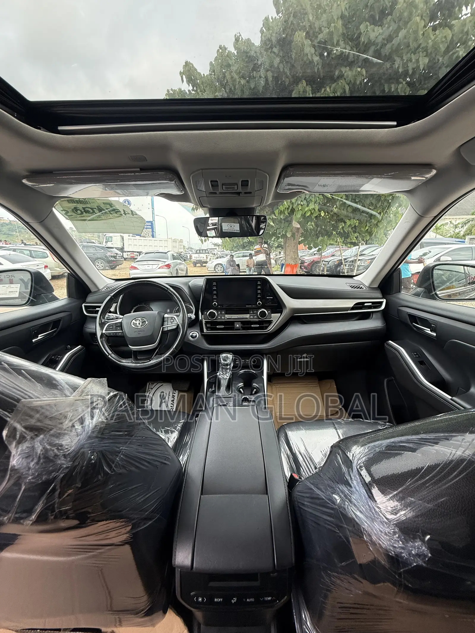 Toyota Highlander XLE 2022 Gray