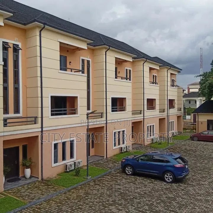 4bdrm Duplex in City Estate, GRA Phase 2 / Port-Harcourt for rent
