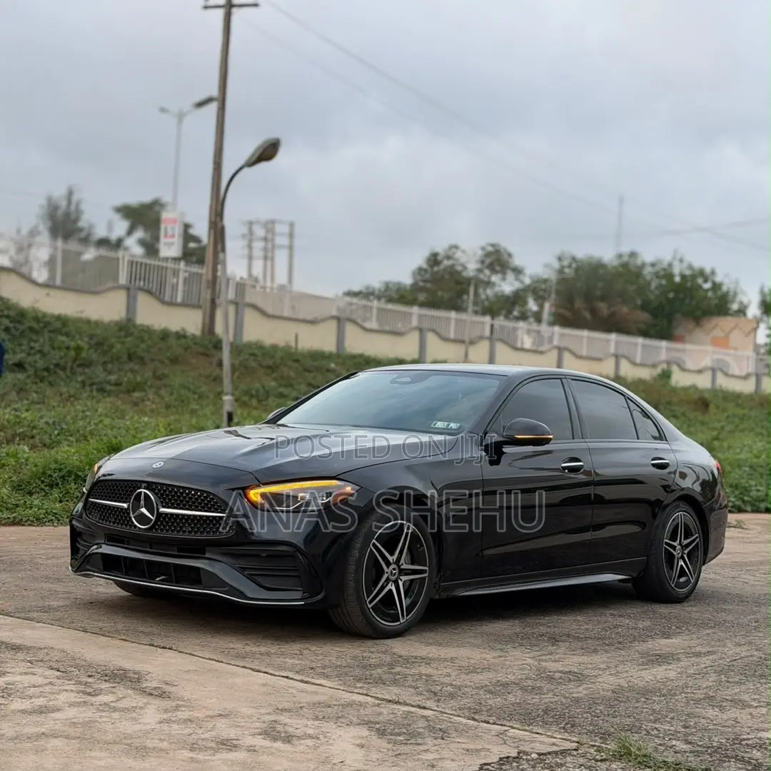 Mercedes-Benz C300 2024 Black