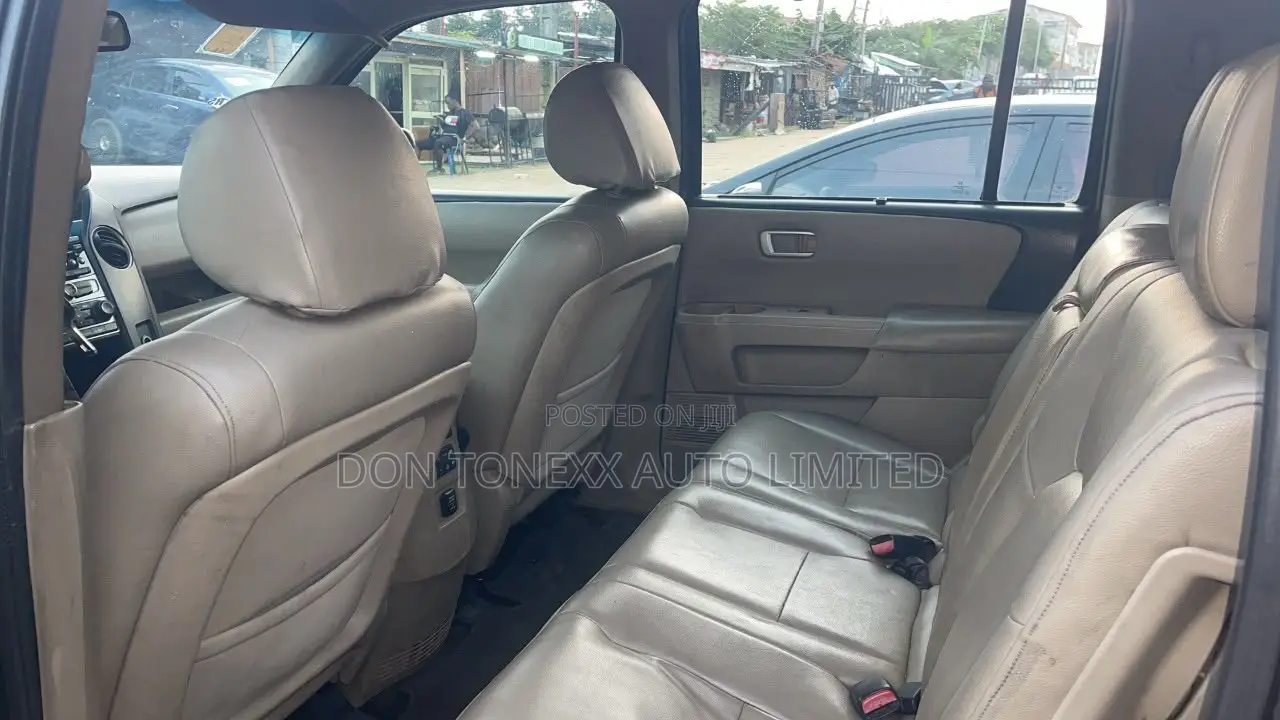 Honda Pilot EX-L 4dr SUV 4WD (3.5L 6cyl 5A) 2012 Black