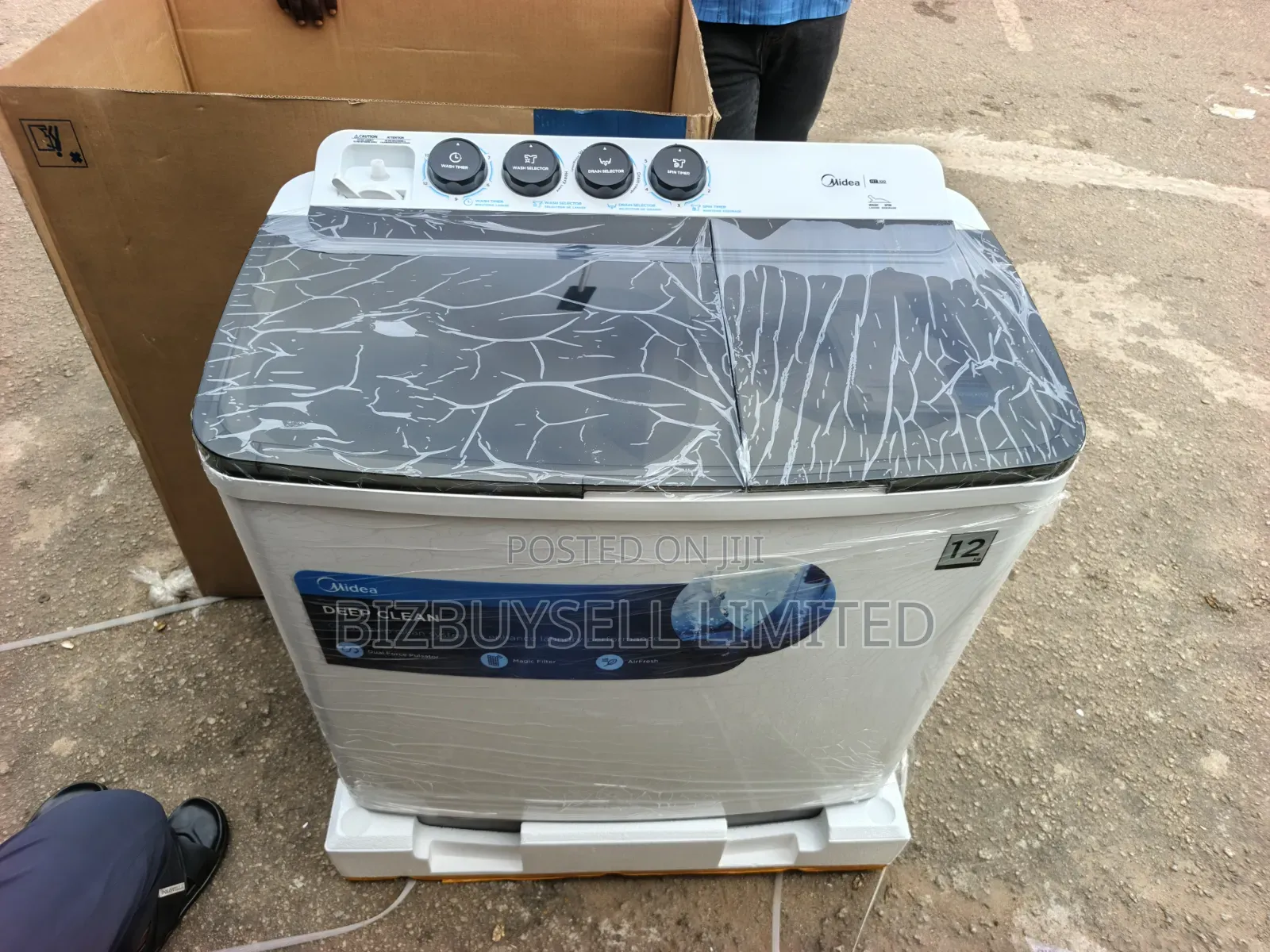 12kg Midea Top Load Washing Machine, Twin Tube.