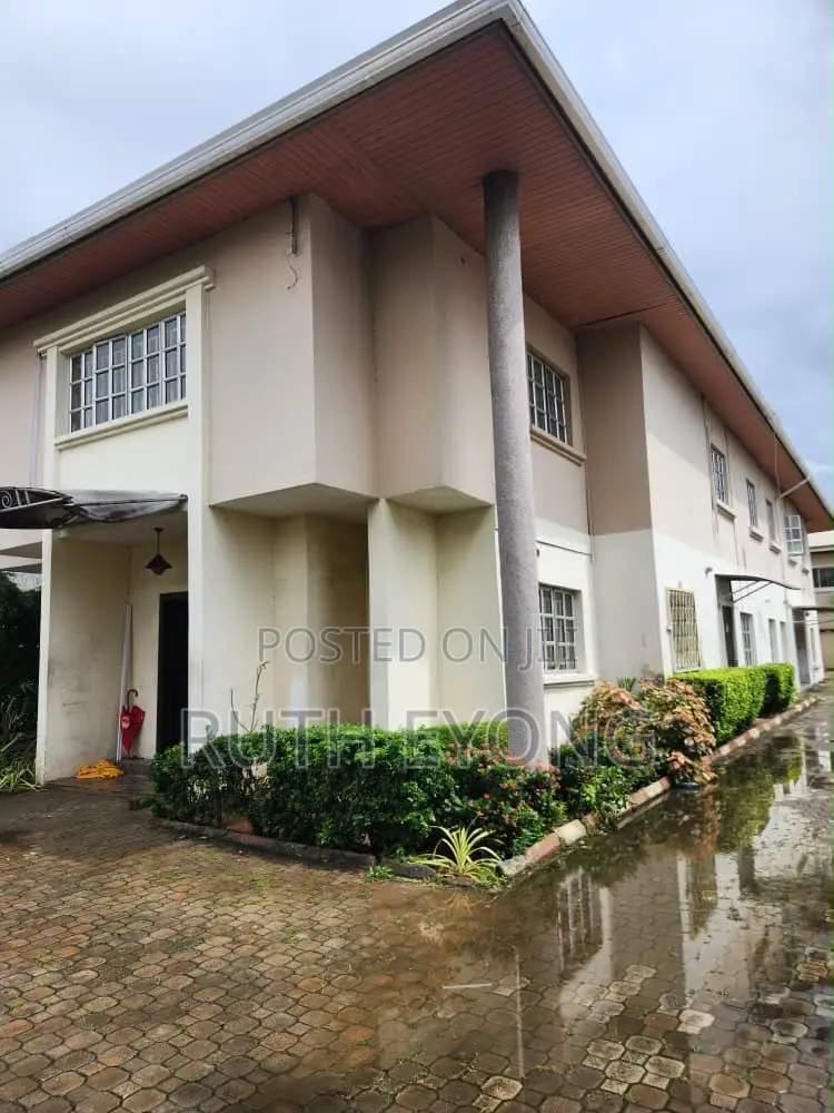 3bdrm Apartment in Ikate for rent
