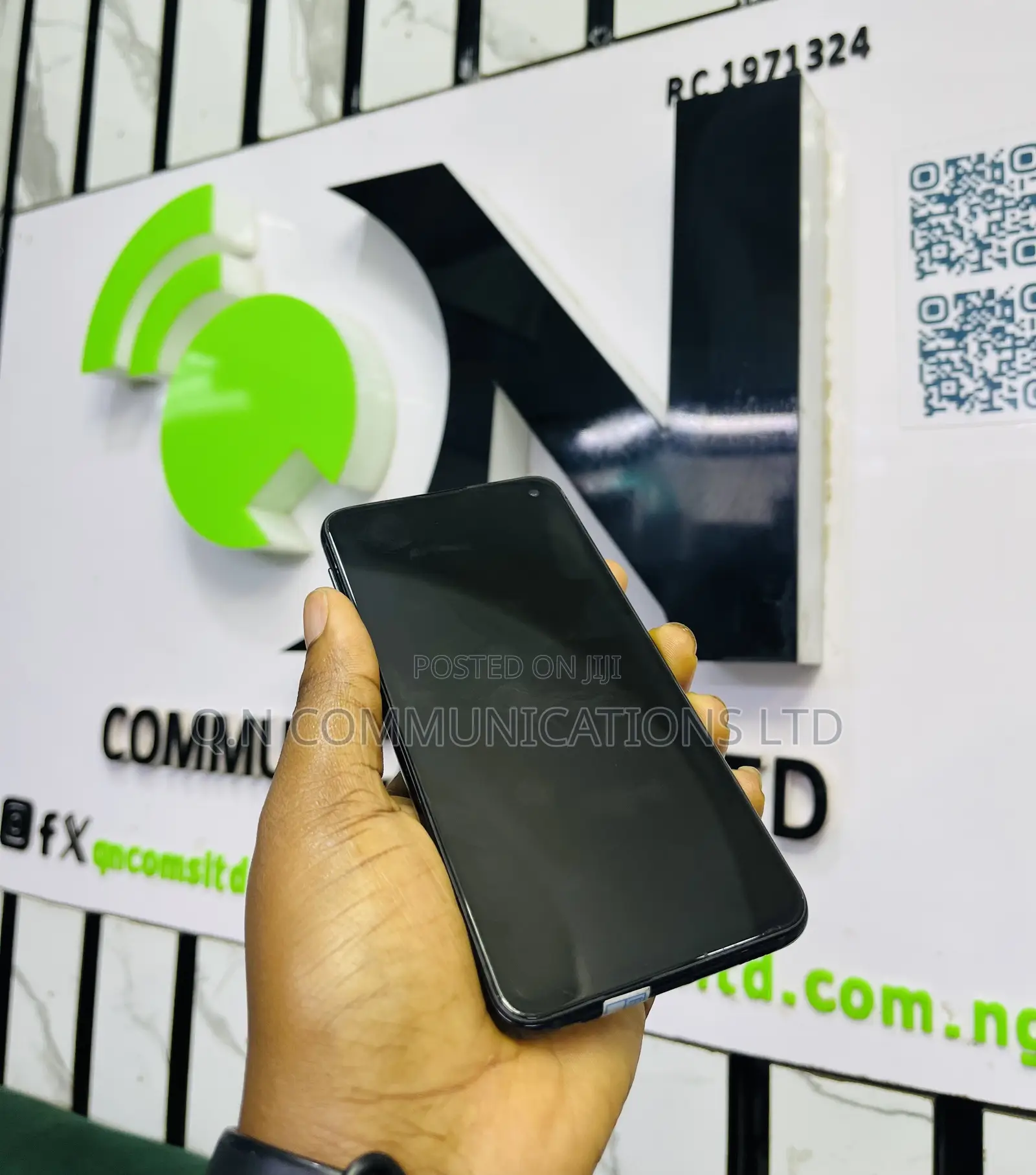 Samsung Galaxy S10e 128 GB Black