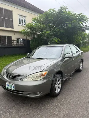 Toyota Camry 2004 Gray