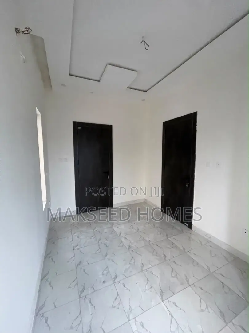 4bdrm Duplex in Lekki Phase 1 for sale
