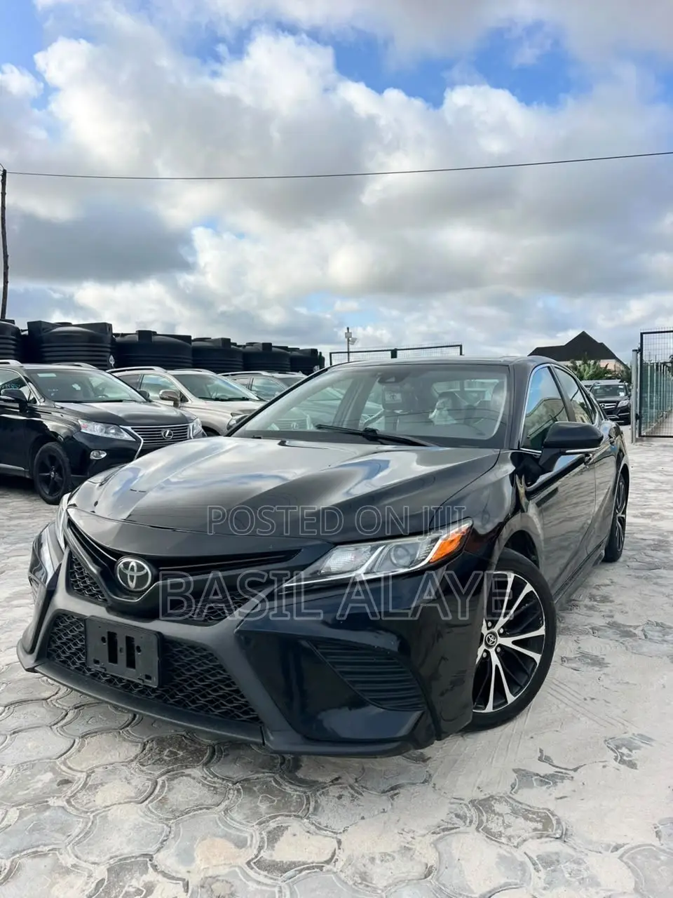 Toyota Camry SE FWD 2020 Black
