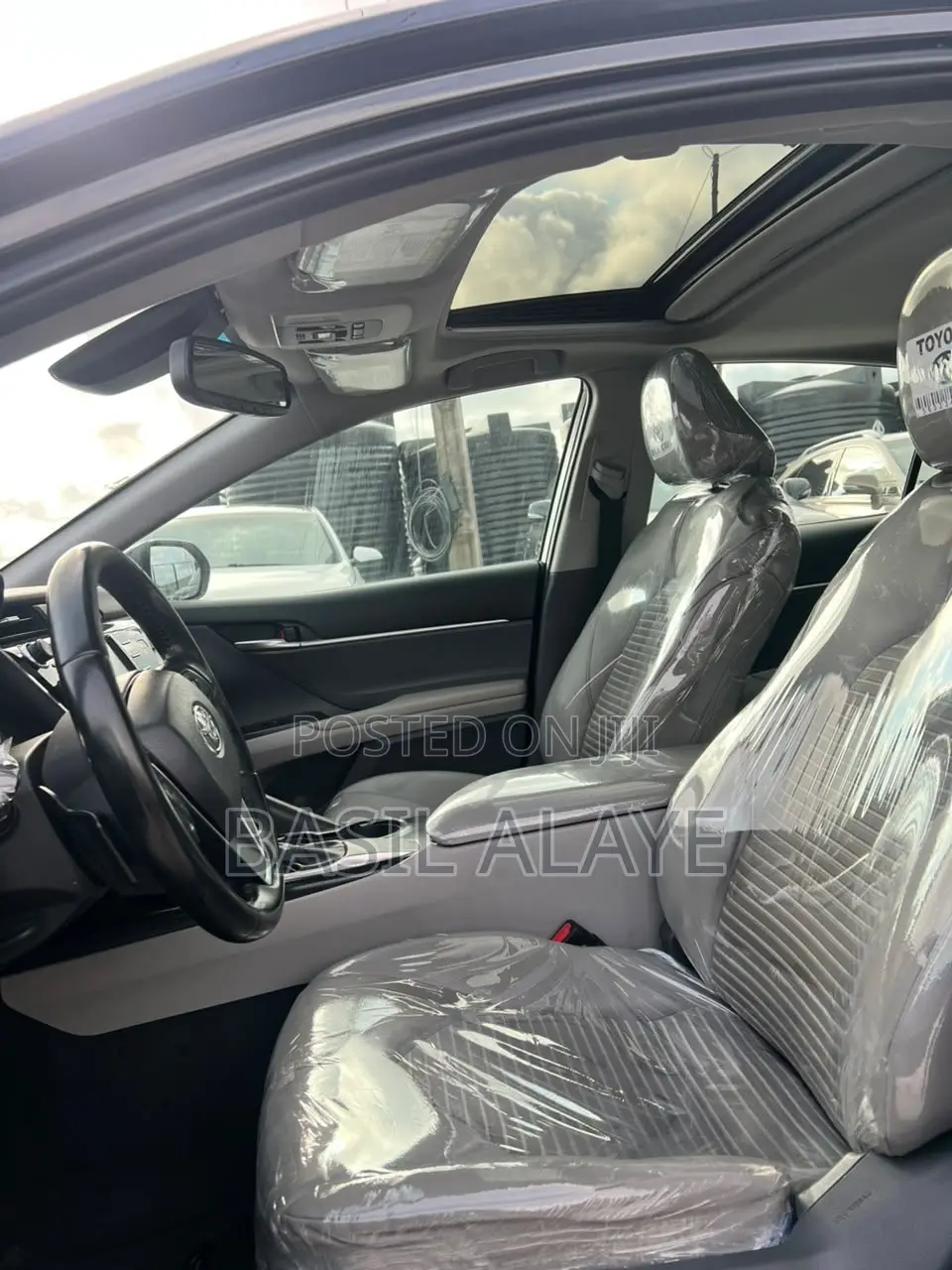 Toyota Camry SE FWD 2020 Black