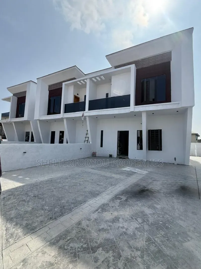 4bdrm Duplex in Sangotedo for sale