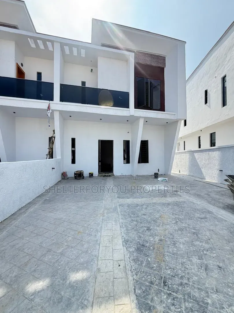 4bdrm Duplex in Sangotedo for sale