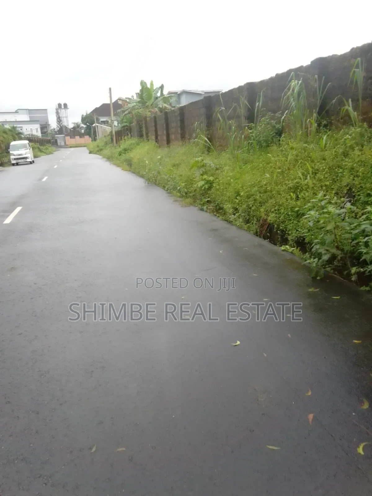 800sqm Land for Sale Main Shelter Afrique Estate