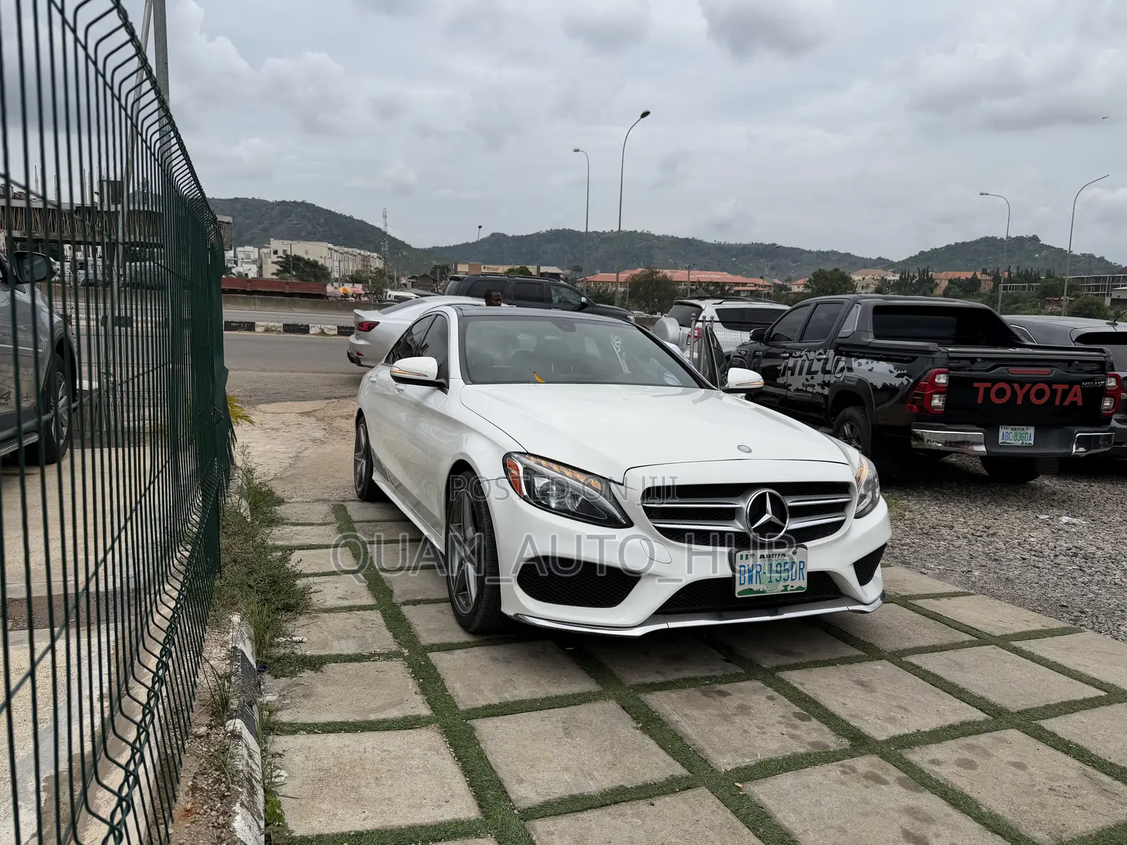 Mercedes-Benz C300 Base Sedan RWD (2.0L 4cyl 7A) 2016 White