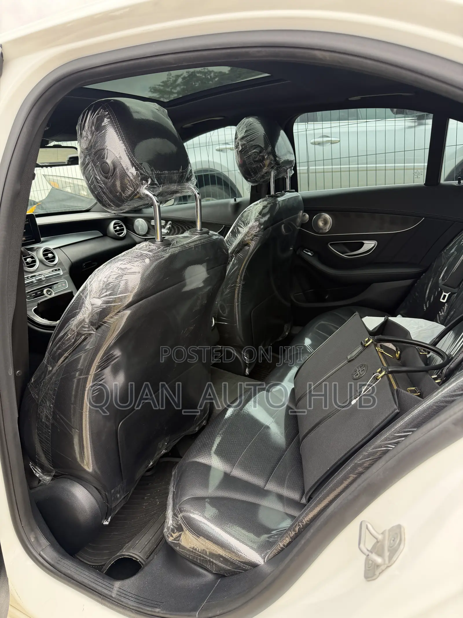 Mercedes-Benz C300 Base Sedan RWD (2.0L 4cyl 7A) 2016 White