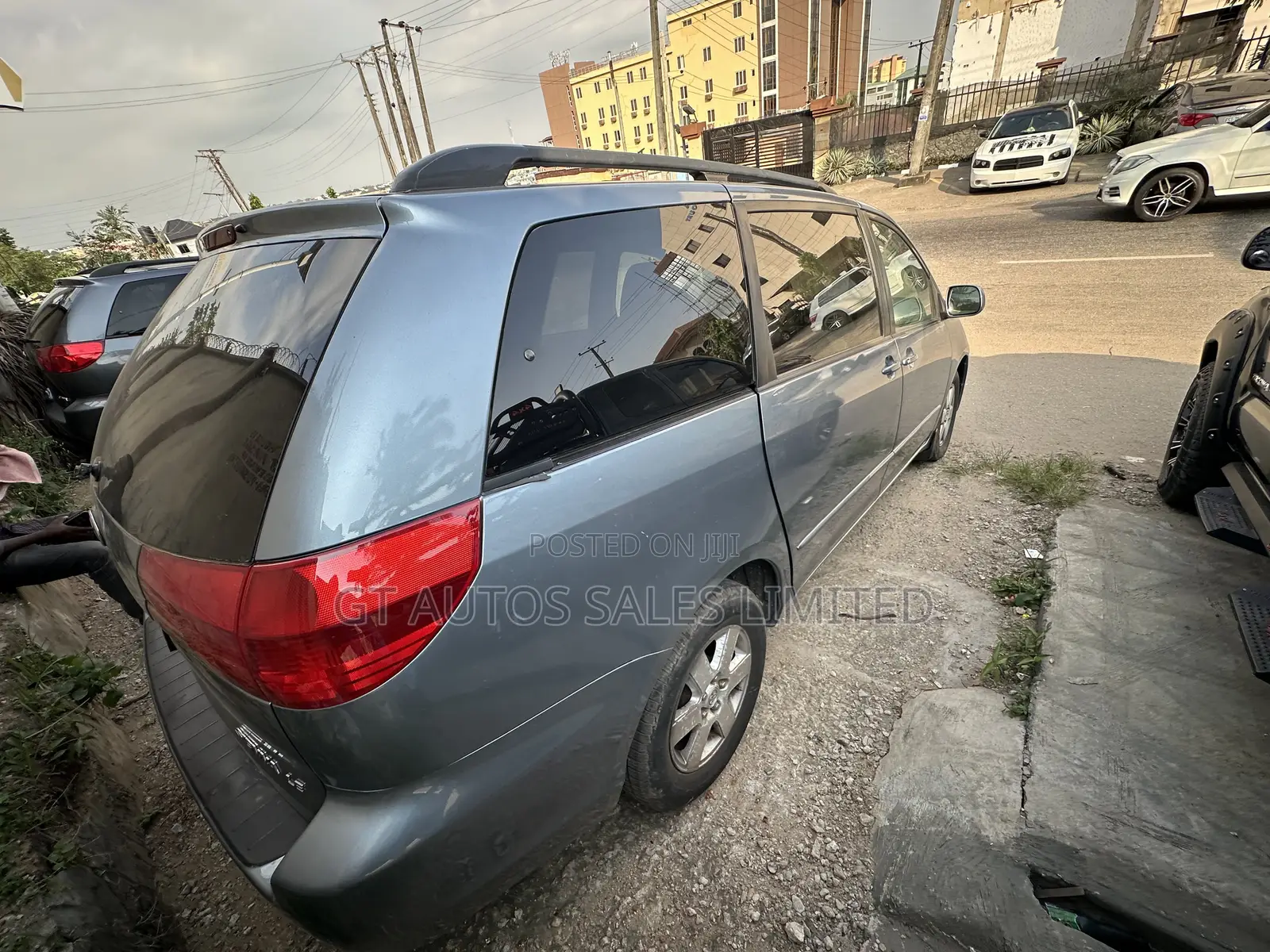 Toyota Sienna LE AWD (3.3L V6 5A) 2004 Blue