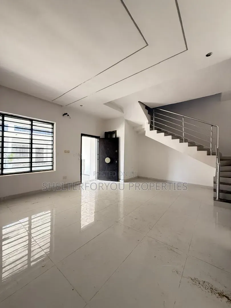 4bdrm Duplex in VGC / Ajah for sale