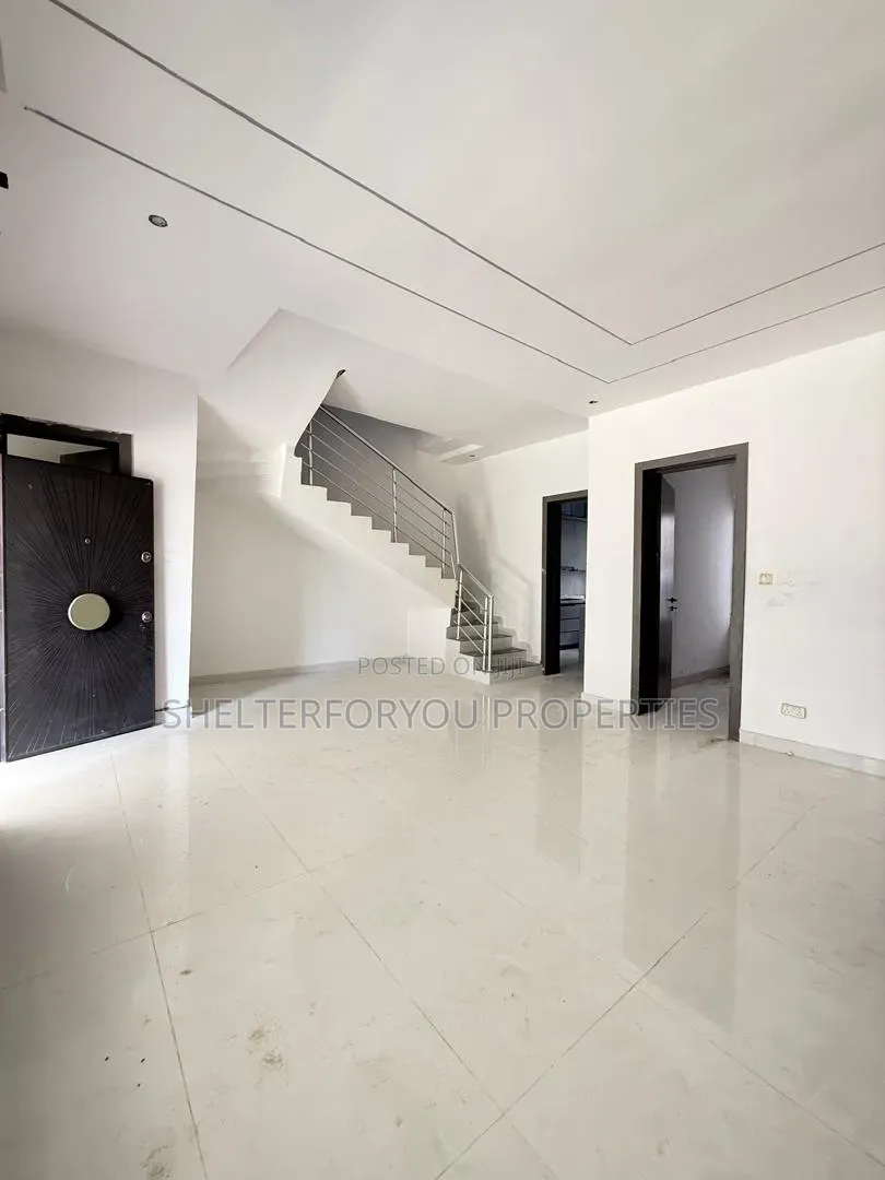 4bdrm Duplex in VGC / Ajah for sale