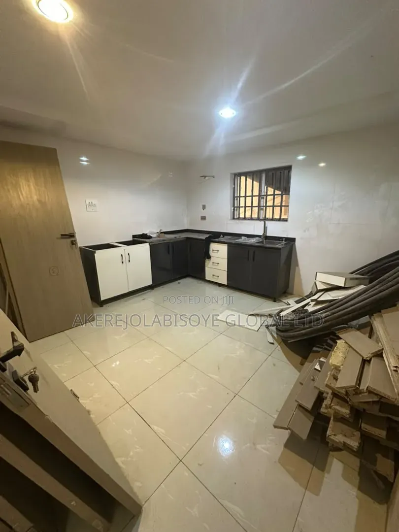 3bdrm Duplex in Lifecamp Abuja for sale