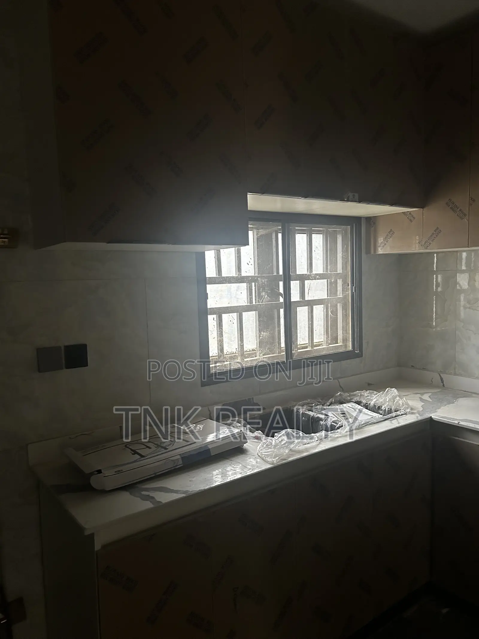 4bdrm Townhouse / Terrace in Jahi for rent
