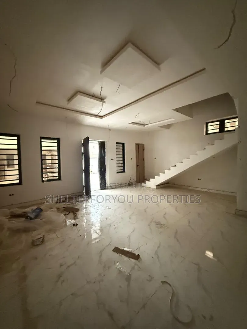 4bdrm Duplex in Sangotedo for sale