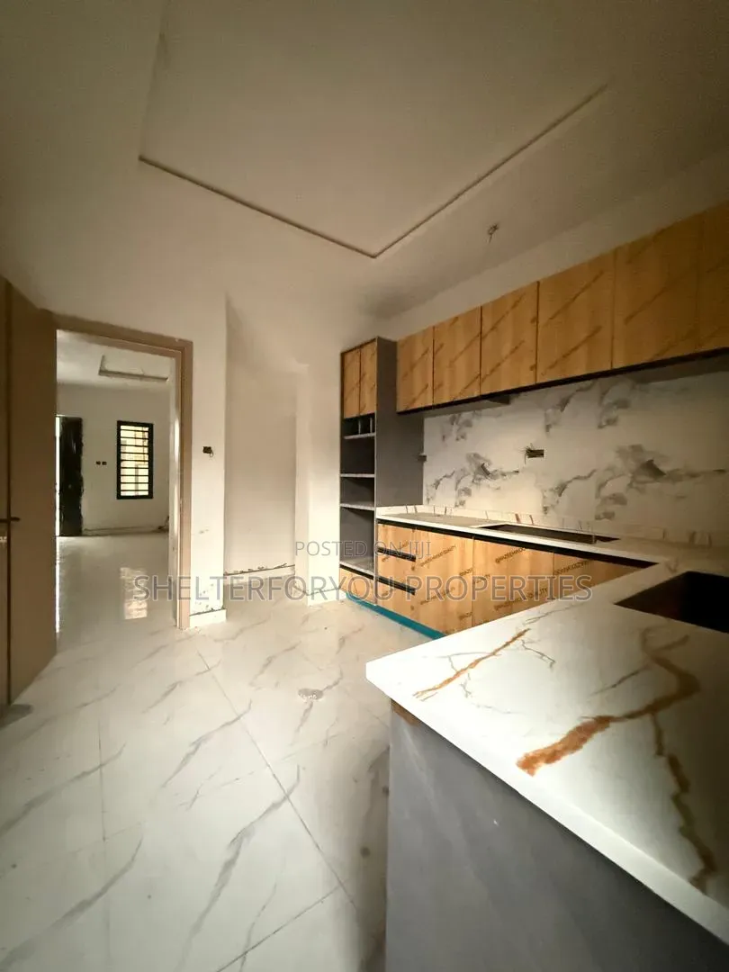 4bdrm Duplex in Sangotedo for sale