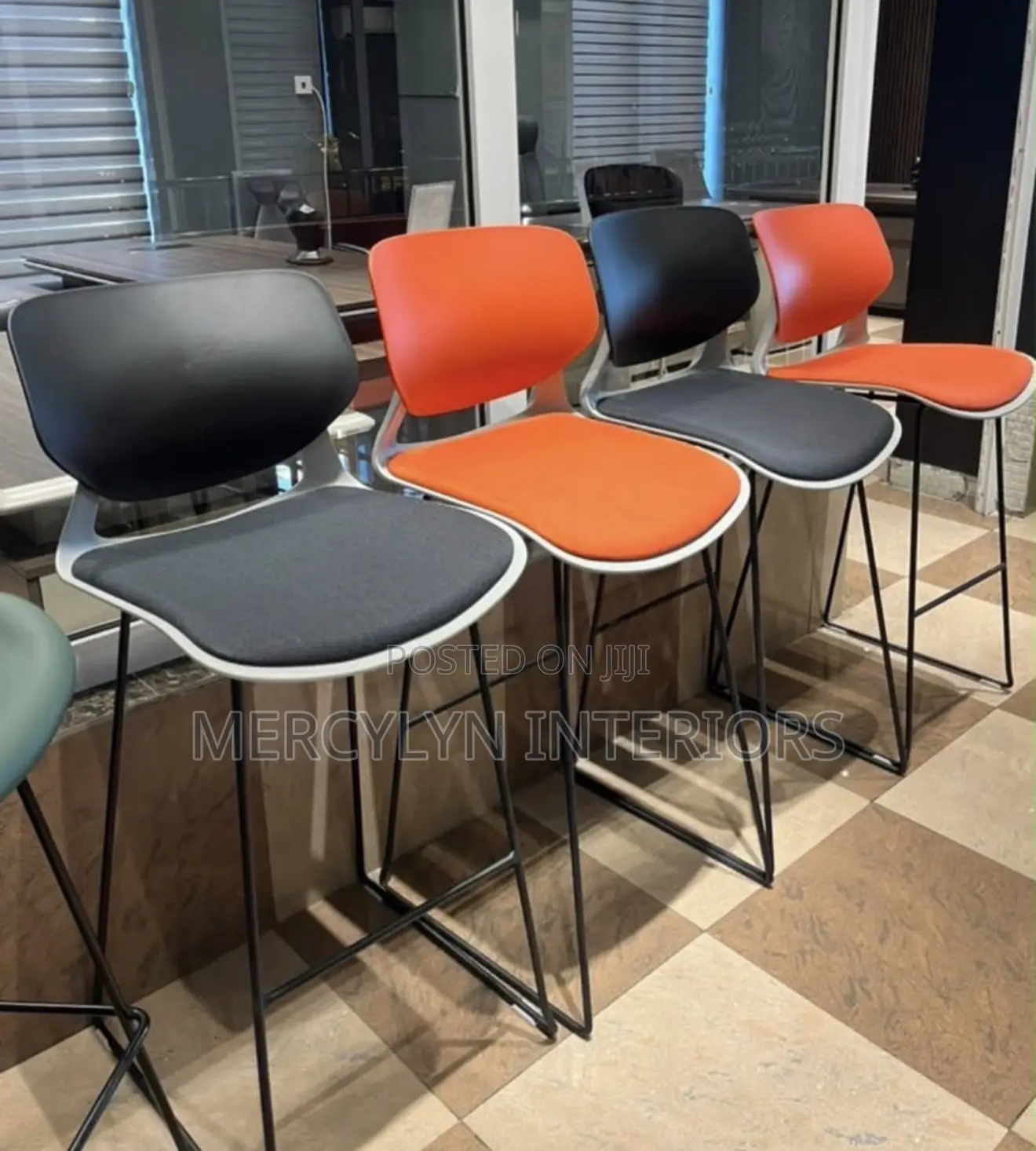 Durable Bar/ Kitchen Stool With Metal Legs