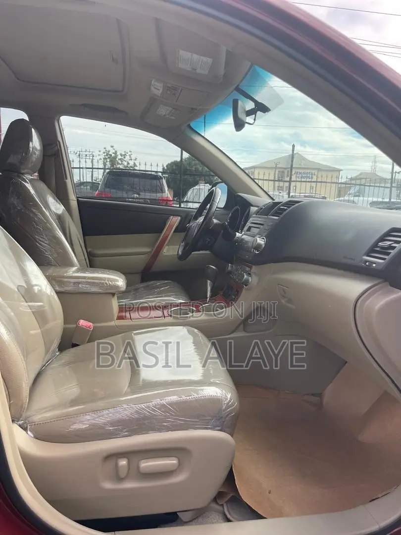 Toyota Highlander Limited 2010 Red