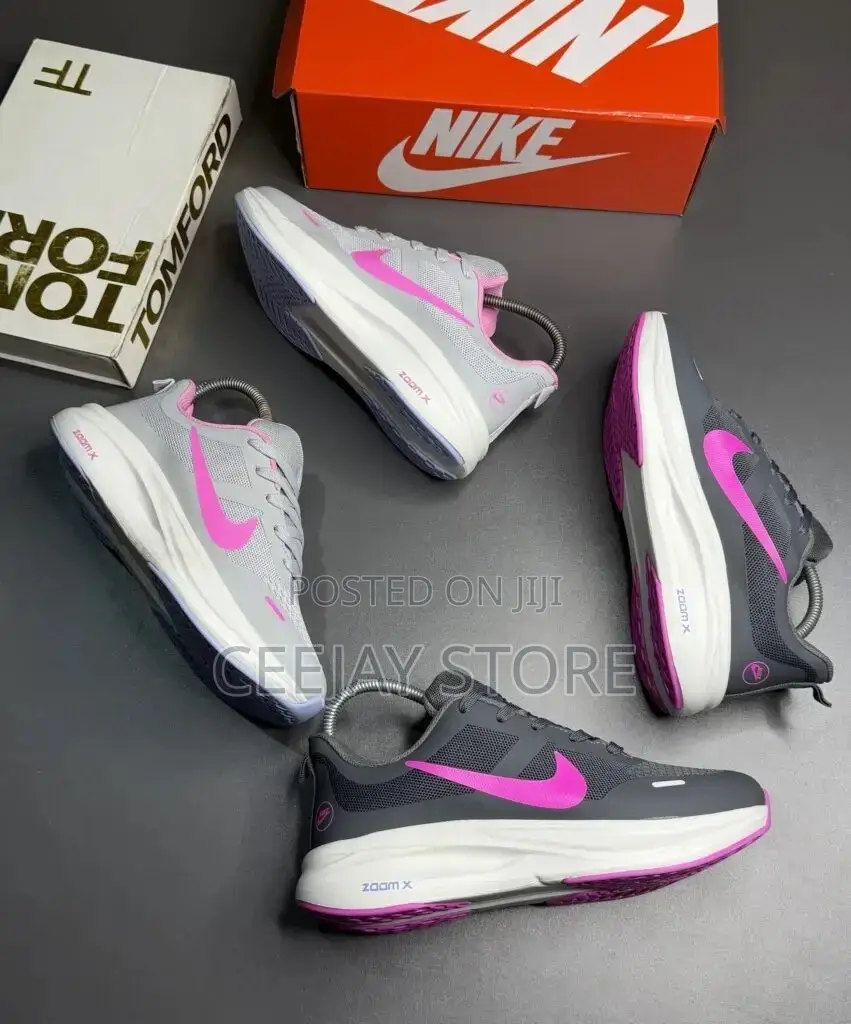 Classic Nike ZoomX Street Style Running Sneakers