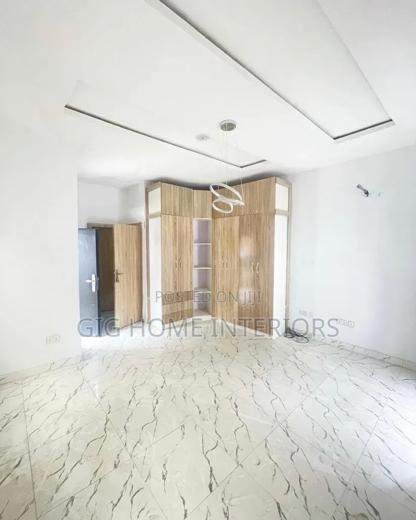 4bdrm Duplex in Ikota Gra, Ajah for sale