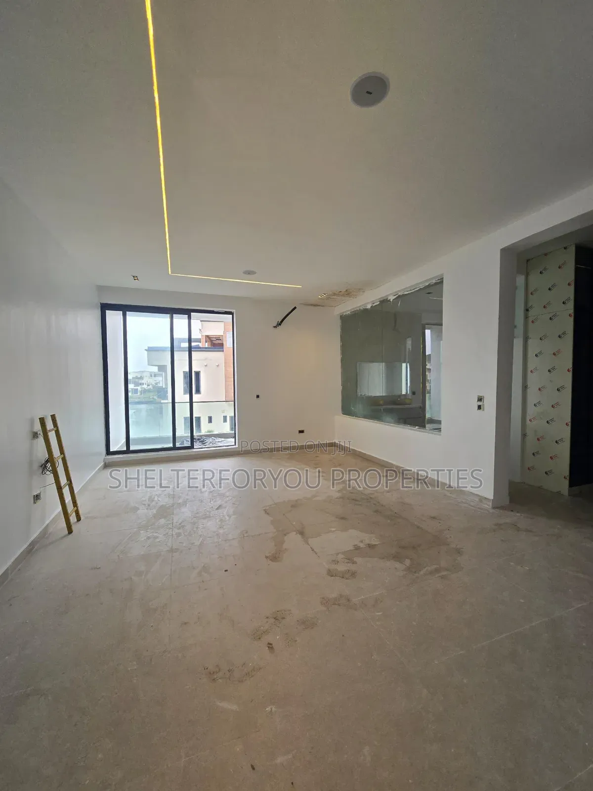 5bdrm Duplex in Ikate for sale