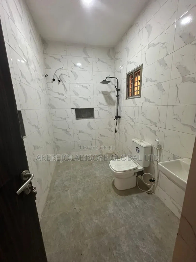 4bdrm Duplex in Beger Yard Lifecamp for sale