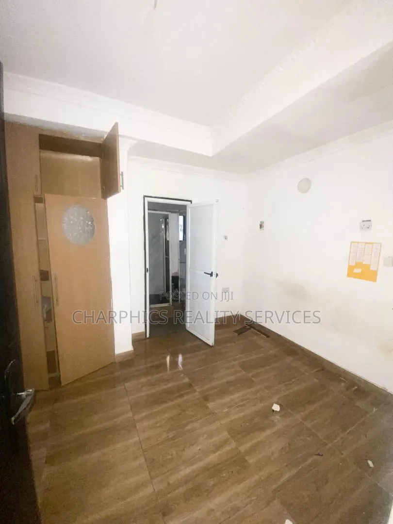 Mini Flat in Lekki Phase 1 for rent