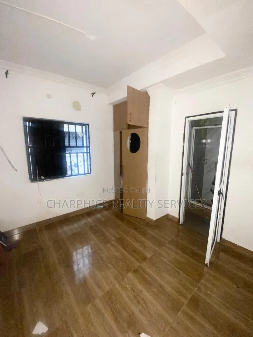 Mini Flat in Lekki Phase 1 for rent