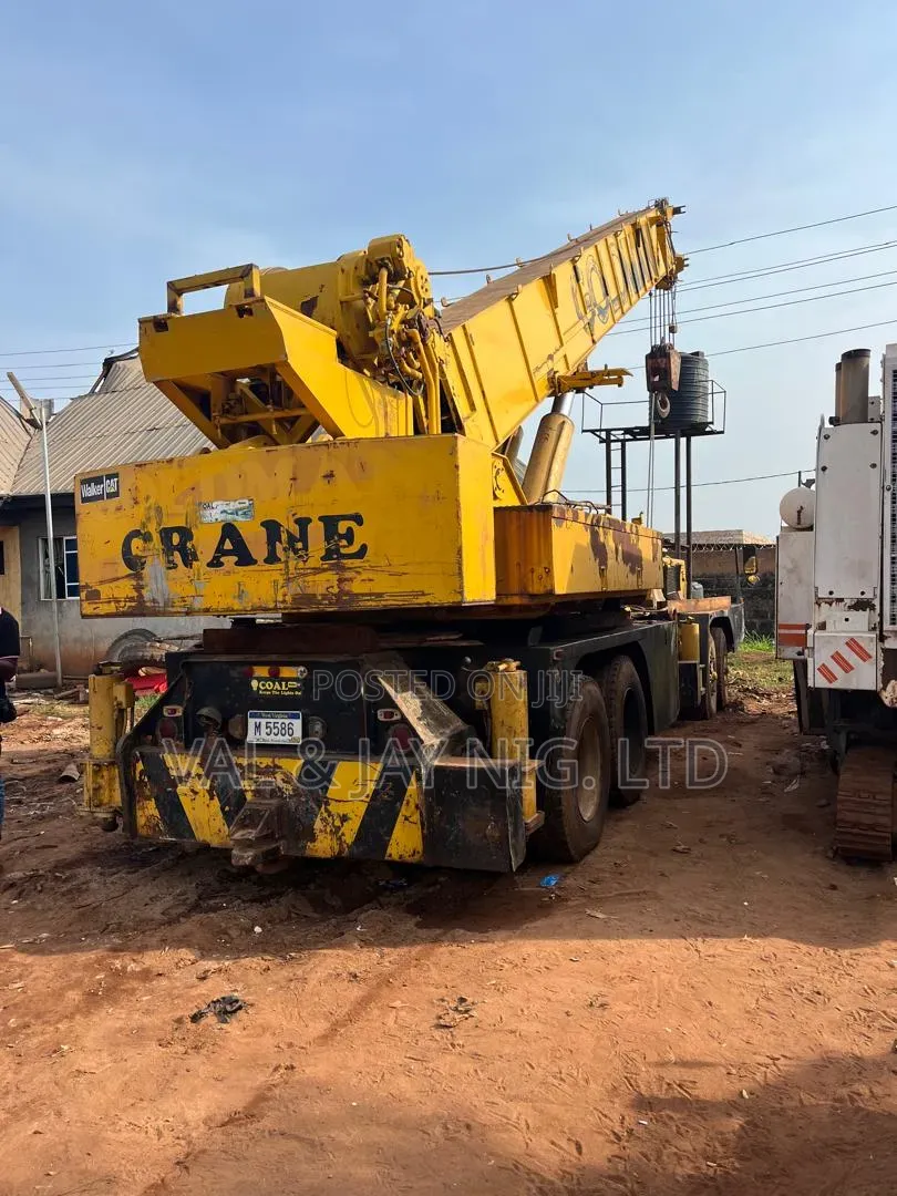 50 Tons Grove All-Terrain Motor Crane - Construction Company Use