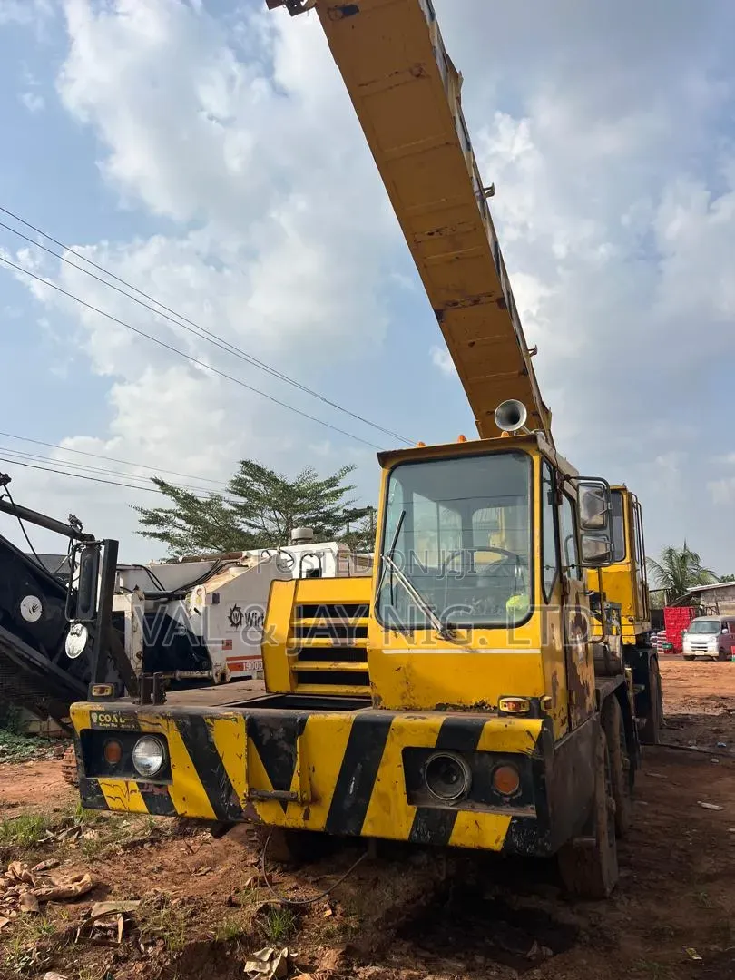 50 Tons Grove All-Terrain Motor Crane - Construction Company Use